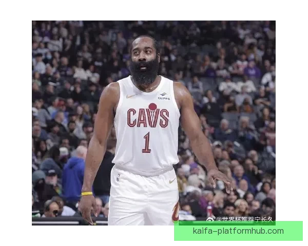 哈登骑士首秀爆发轰36分助球队12胜4负创三分新高